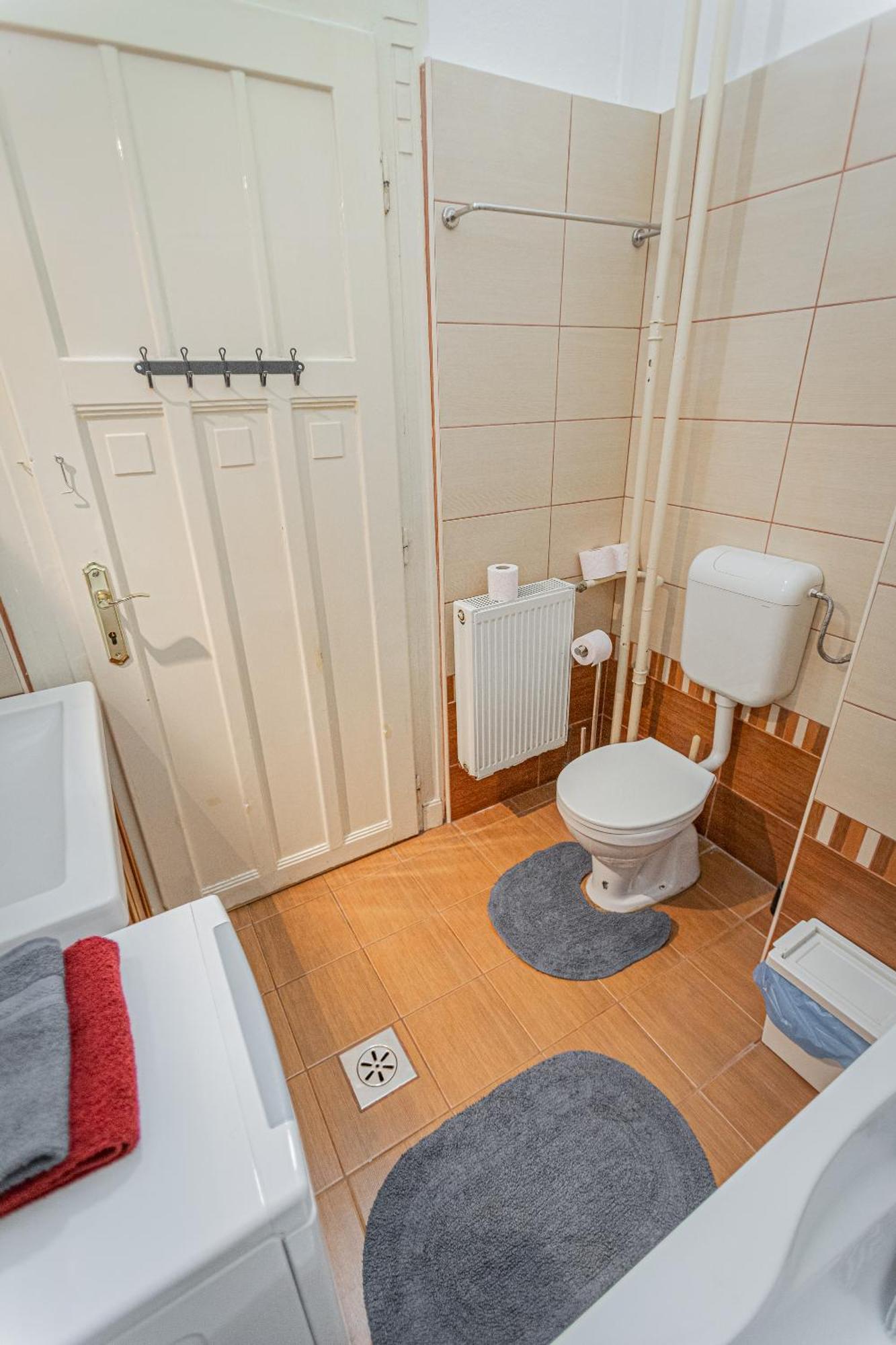 Jackquaters Silver Budapest Eksteriør billede